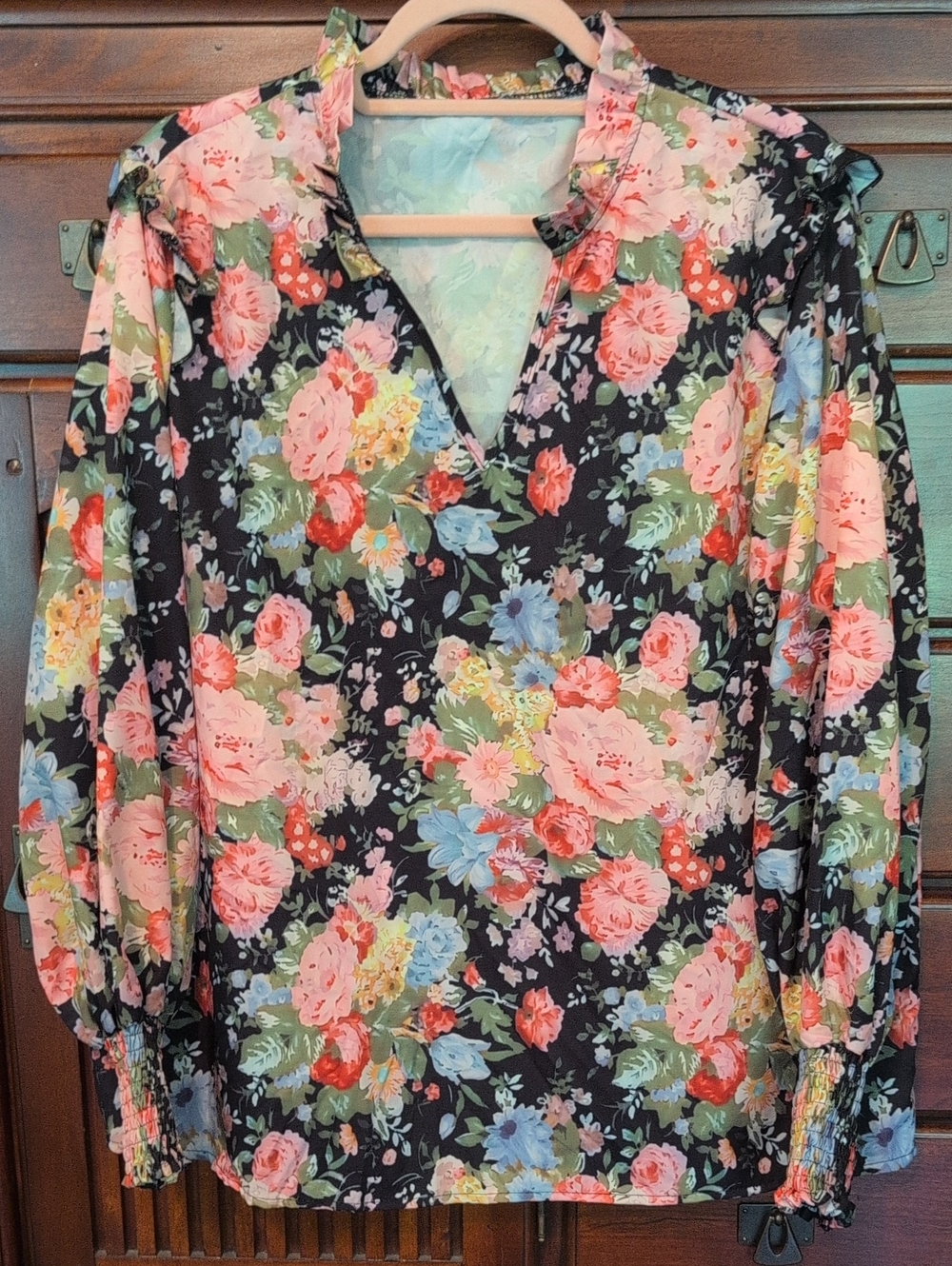 Floral V-Neck Long Sleeve Blouse - Black/Pink